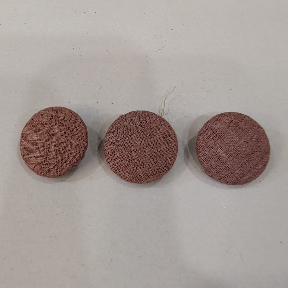 Set of 3 Vintage Pink Round Fabric Covered Buttons & Metal Back‎